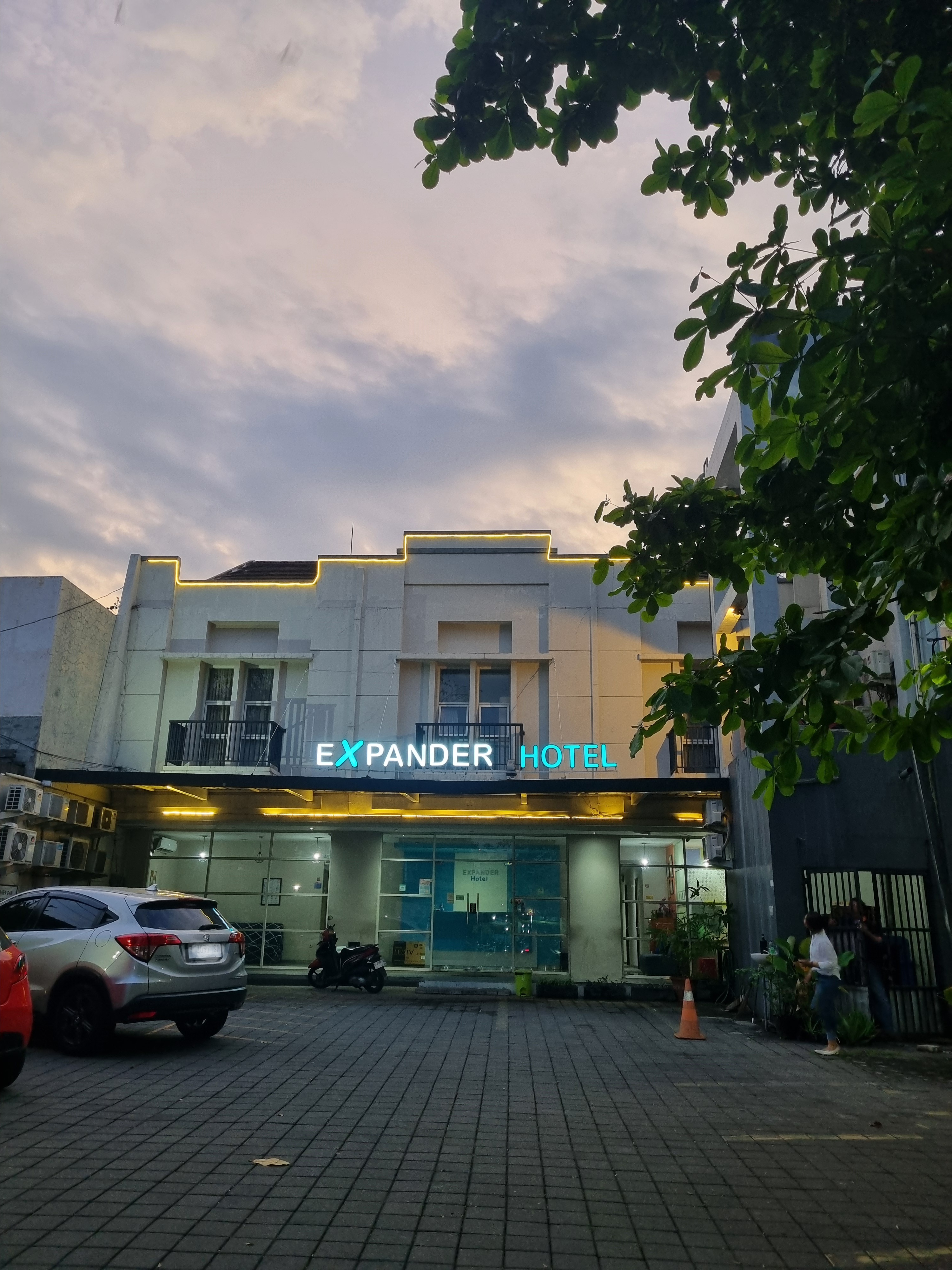EXPANDER HOTEL SEMARANG