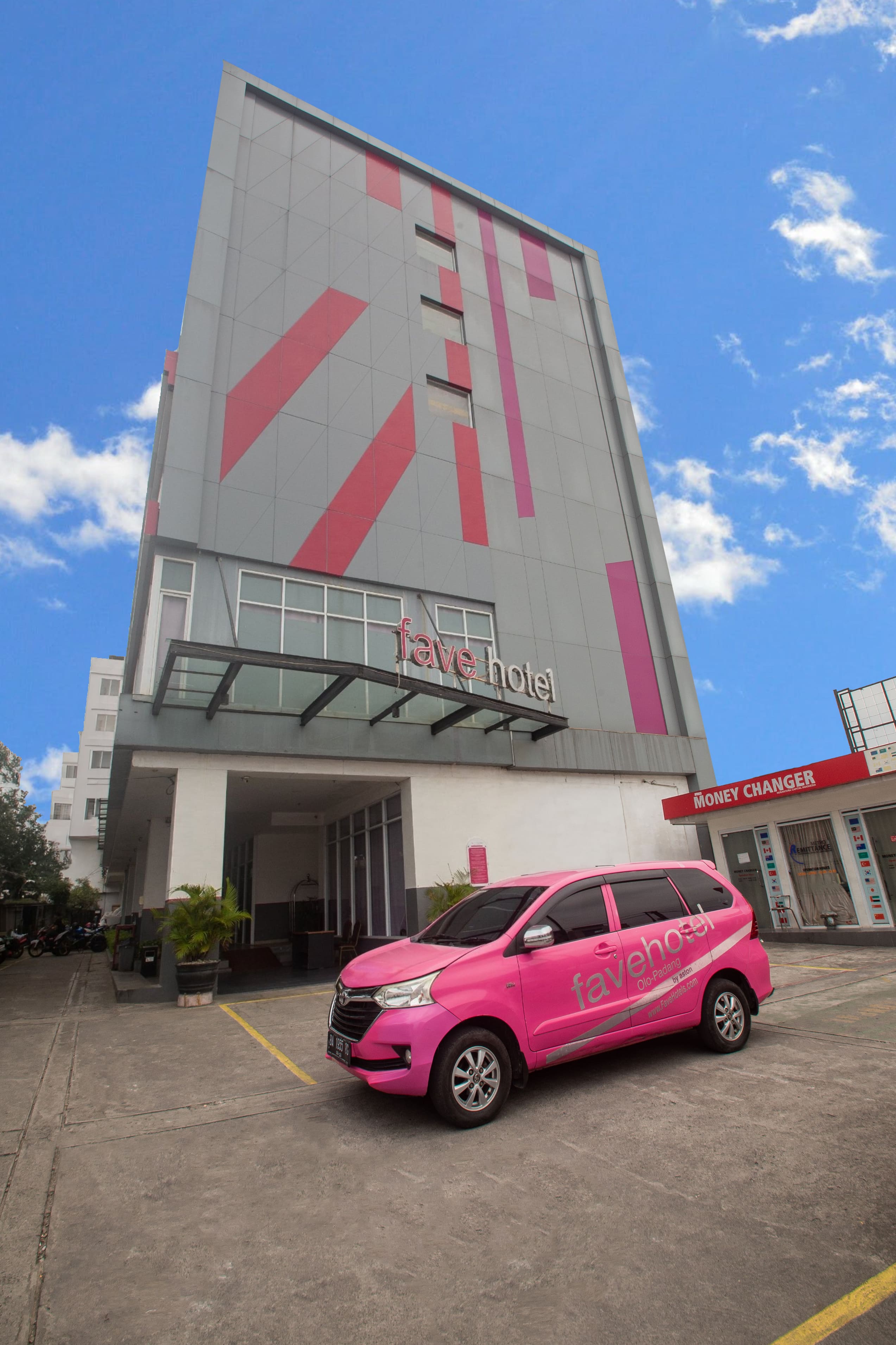 FAVEHOTEL OLO PADANG