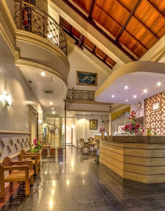 MERVIT HOTEL PADANG