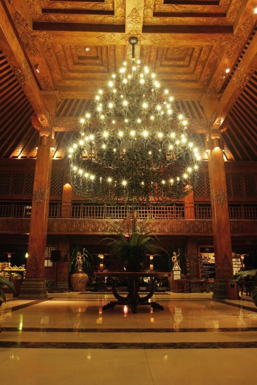 LARAS ASRI RESORT & SPA