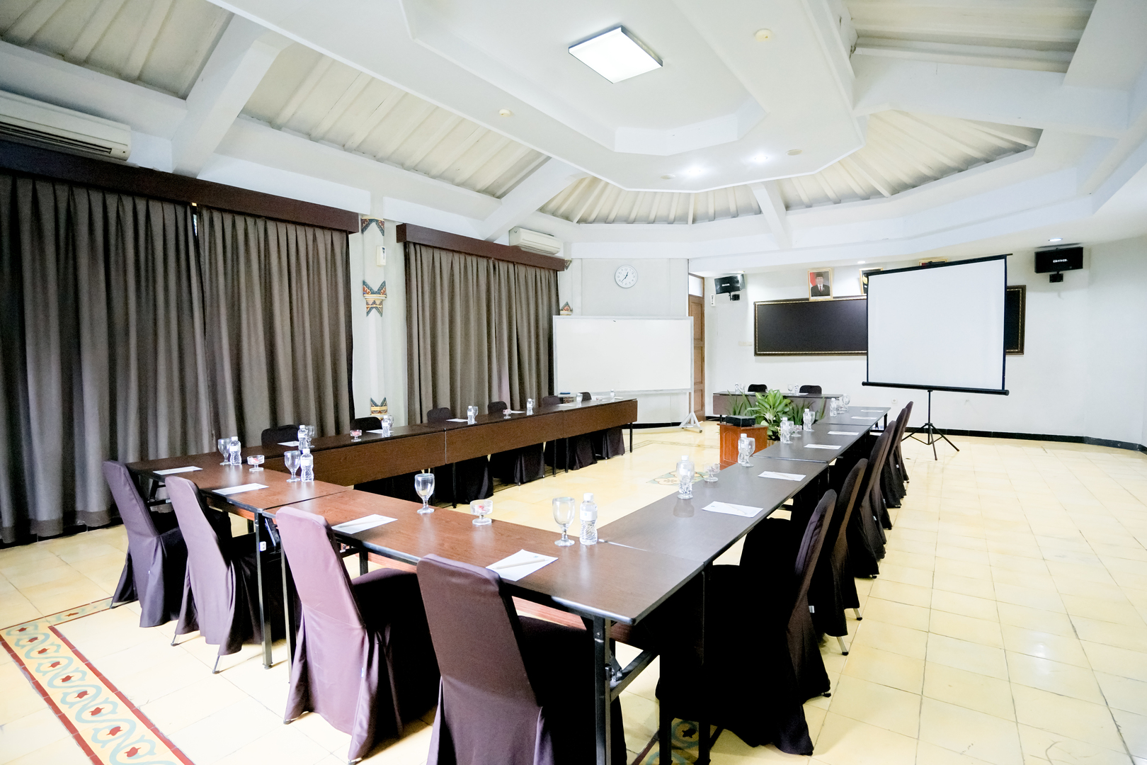 HOTEL CAKRA KUSUMA YOGYAKARTA